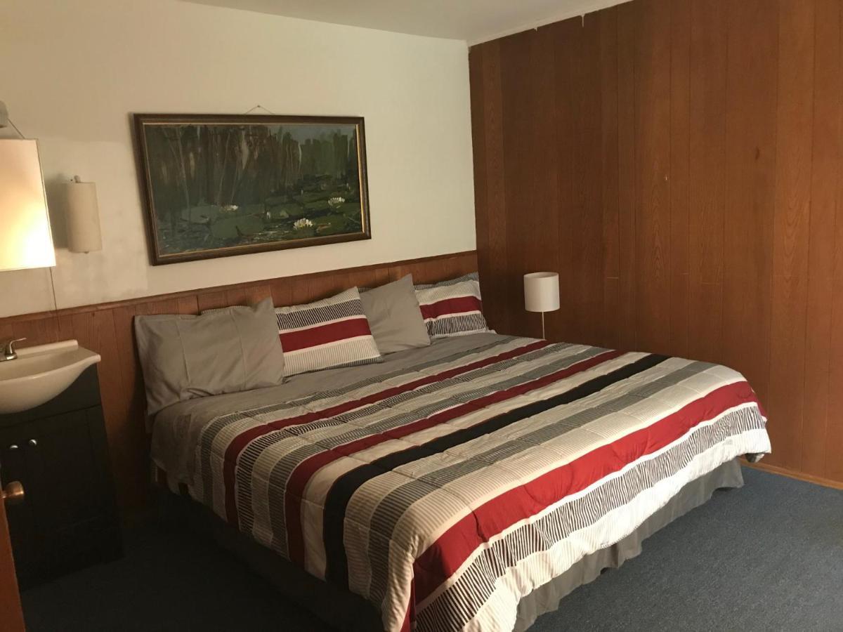 Rota Lodge Aka Latvian American Disable Veterans Center Rota Elka Park エクステリア 写真